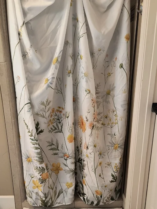 Floral Daisies Shower Curtain - White with Yellow & Green Botanicals