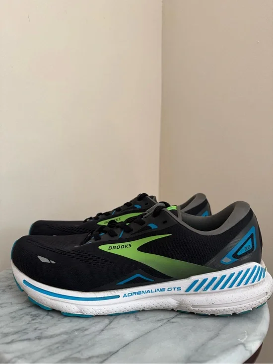 Brooks Adrenaline GTS 23 Men’s Size 10.5 2E Wide Black Running Shoes 1103912E006