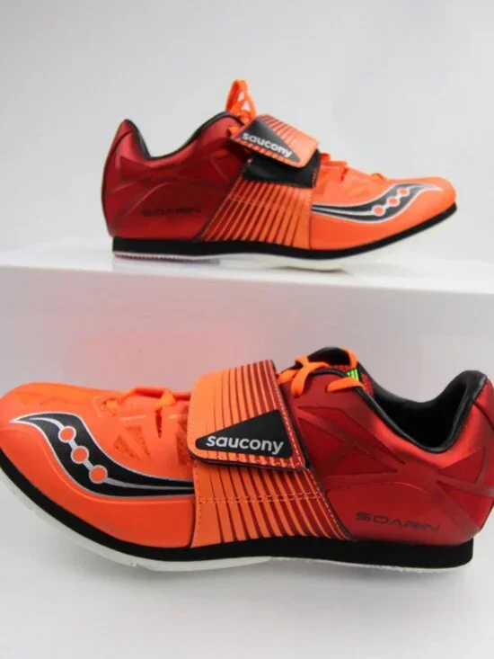 Mens Saucony Track cleats.  Size 9