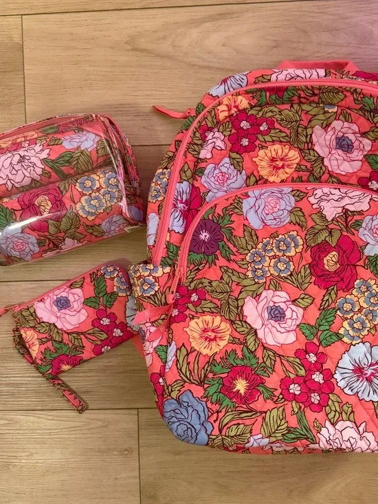 NEW Vera Bradley Vibrant Gardenias 3-Piece Bundle Backpack Cosmetic Set NWOT