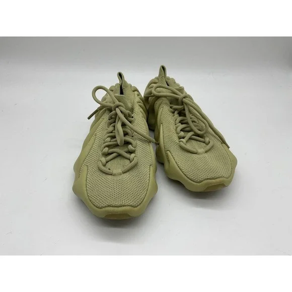 Athletic Shoes Mens Size 7.5 -8 Knit Low Top Casual Sneaker Lace Up Lightweight