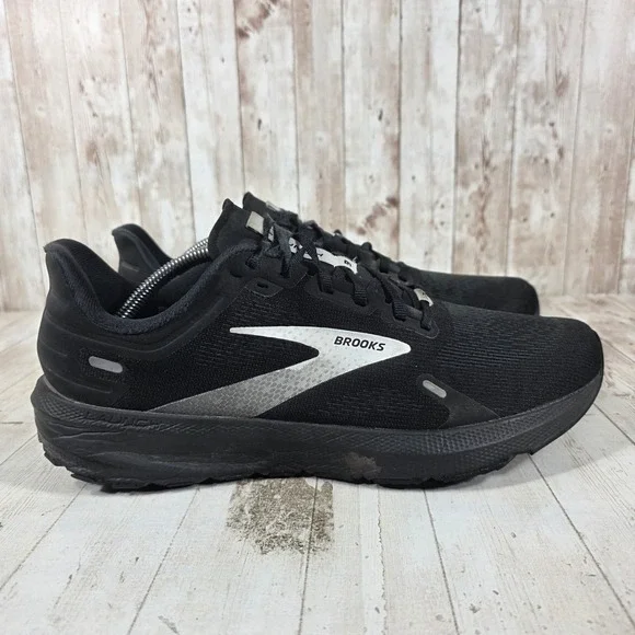 Brooks Launch 9 Mens Running Shoes Black White 1103861D048 Size 11.5 D