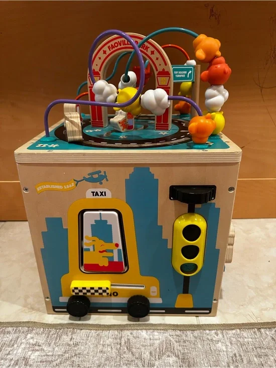 FAO Schwarz Busy City Wooden Activity Cube 5 Zones 20+ Activities Motor