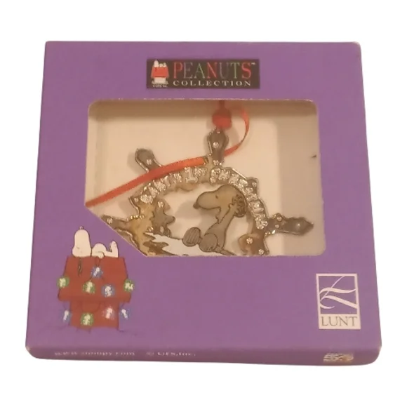Lunt Silversmith Peanuts Collection Silverplated Baby's 1st Christmas Ornament!
