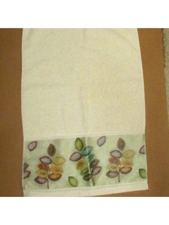 Croscill Mosaic Leaves Hand Towel  Decorative Accent For Bathroom  Kitchen