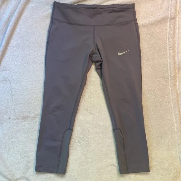 Nike Running gray cropped running tights leggings w/ 2 waistband pockets Sz M