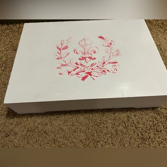 Gorgeous old silverware box chalk painted and waxed Fleur-de-lis