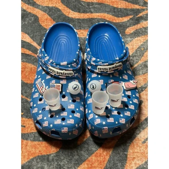 Crocs Vineyard Vines Blue American Flag Whale Clog Men's Size 11 With (9) Charms