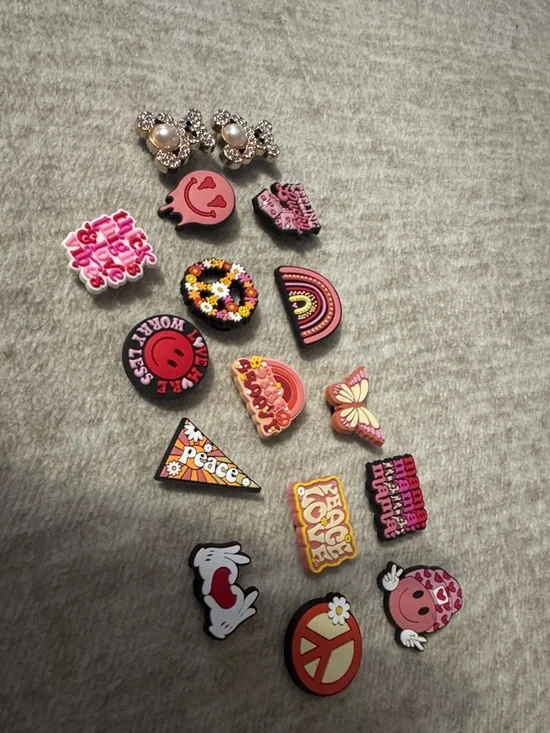 Crocs jibbitz - Shoe Charms - Assorted Peace & Love Designs