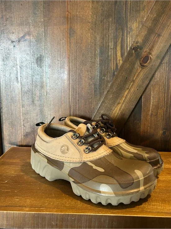 Crocs Men's Camouflage Outdoor Low-Top Shoes - Brown/Camo