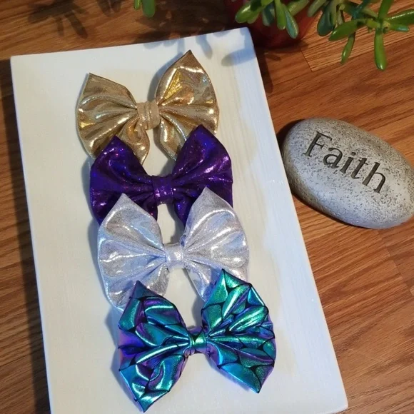 Mermaid‎ bows 4 bows