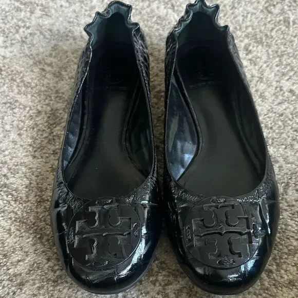 Tory Burch Reva Double T Quilted Patent Leather Flats 7.5