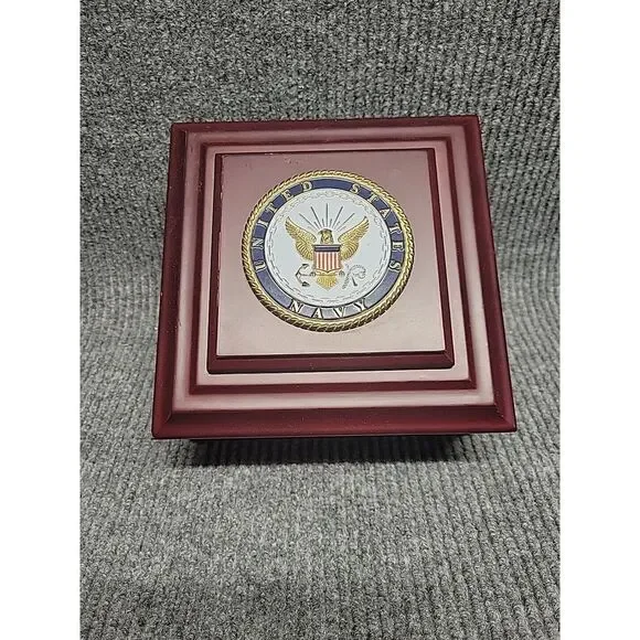 US Navy Wooden Keepsake Jewelry Box Mahogany Finish Military‎ Medallion 8x8x4
