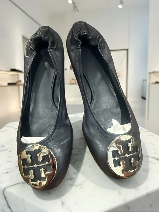 Tory Burch Black Leather Logo Round-Toe Ballet Flats