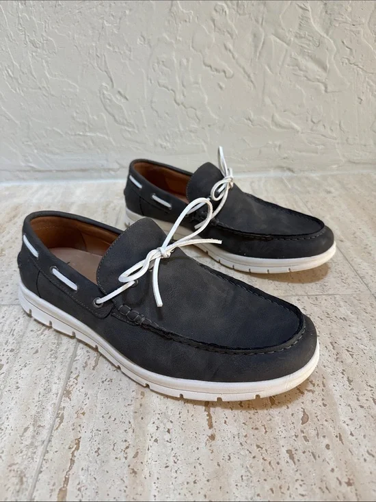 Crown Vintage Men's Navy Boat Shoes with White Laces