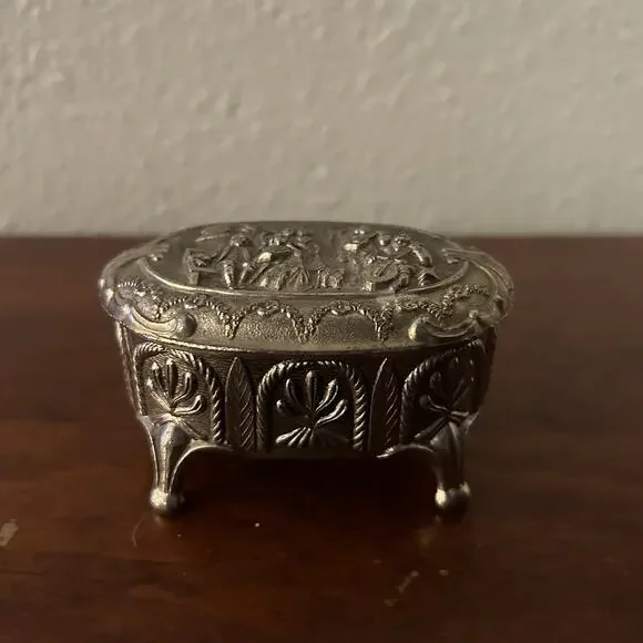 VTG English Silver Tone Jewelry Box Footed Lined Ornate Courting Patina Raised