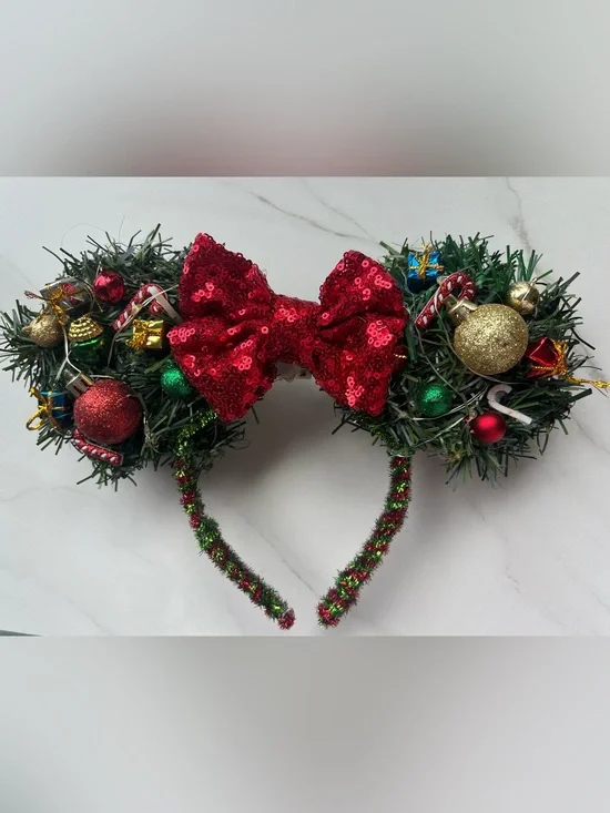 Mini Mouse Ears Holiday Light Up