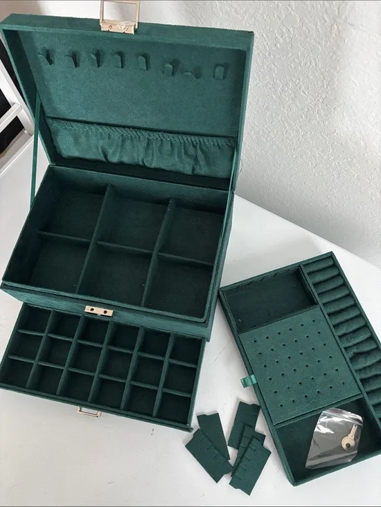 Green Felted Jewelry Box w/Key
