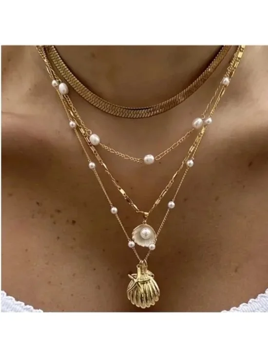 New! Gold Shell Stack Necklace Set (1066) NWOT