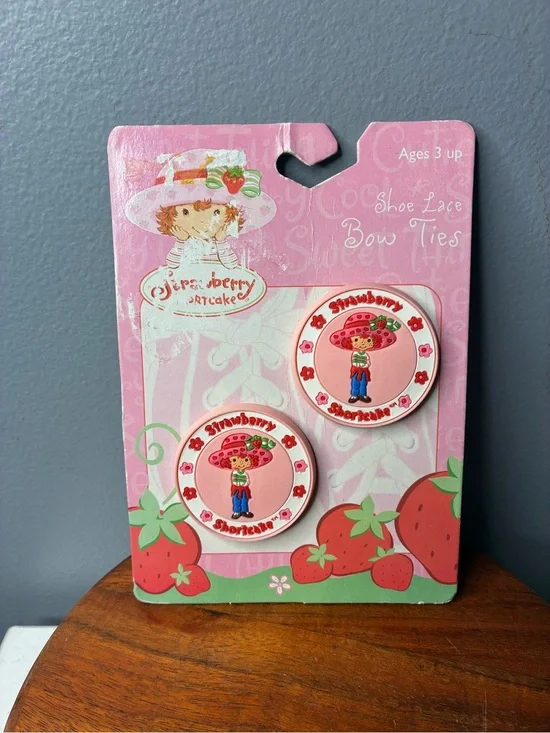 2003 Strawberry Shortcake Shoe Lace Bow Ties on Original Card