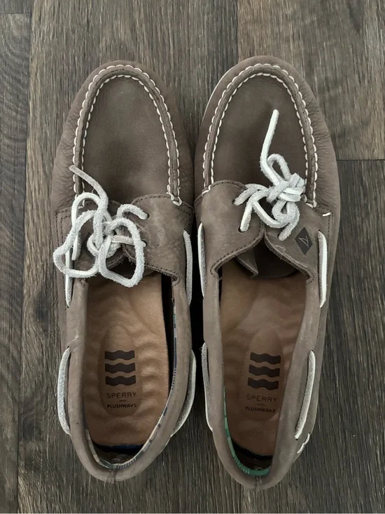 Sperry Men’s Brown Boat Shoes 8.5