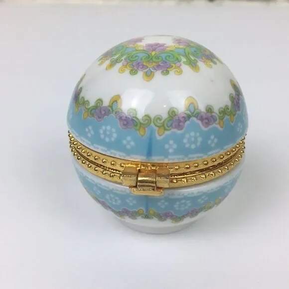 Vintage Trinket Jewelry Gift Box Round Floral Cottagecore Romantic‎ Grandmother