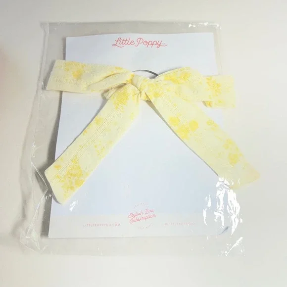 Girls Little Poppy Co Scrunchie Bow Yellow Seersucker appx 5
