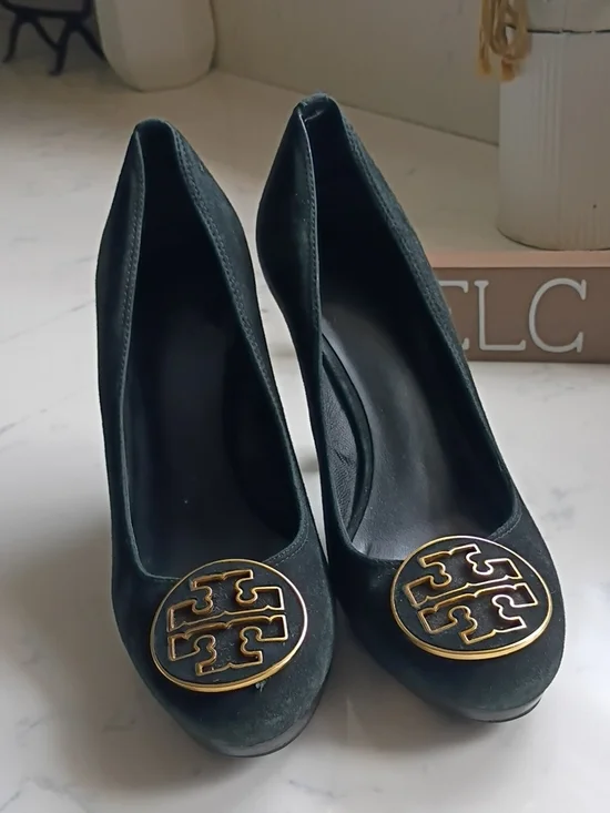Tory Burch Women's Black Suede Round-Toe Heels with Gold Emblem
