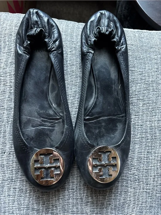 Tory Burch Black Leather Logo Ballet Flats with Gold Emblem