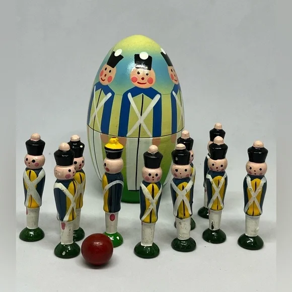 VINTAGE POLISH NESTING, Colorful Wooden NUTCRACKER Soldier GAME Egg Set