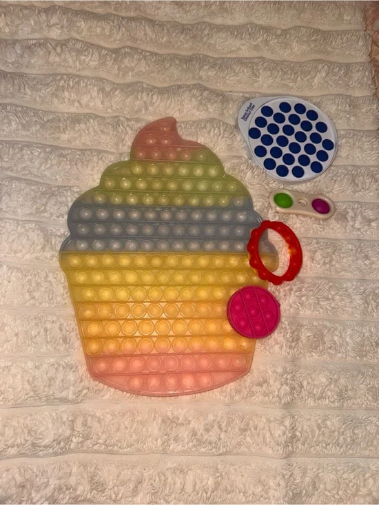 Multicolor Rainbow Cupcake Pop-It Sensory Fidget Toy - Home Party Supplies