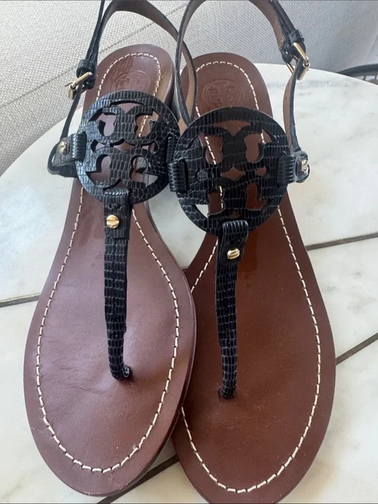 Tory Burch Navy Blue Leather Logo Thong Sandals with Brown Footbed