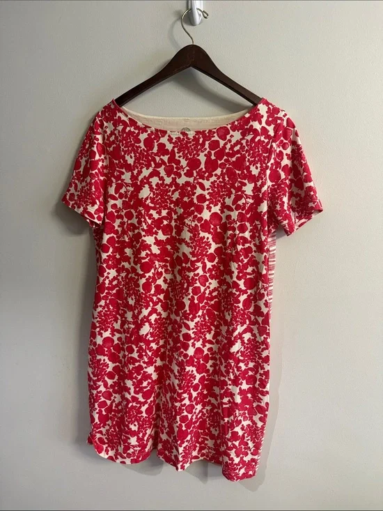 Red Floral Shift Dress - Women's Casual Boatneck