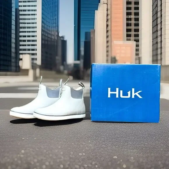 HUK Men’s Rogue Wave Fishing Deck Boots Waterproof Rubber Gray White Size 13 NIB