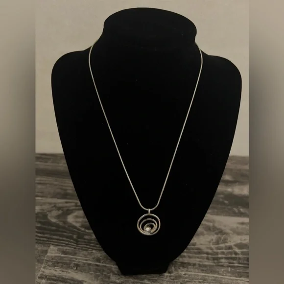 Silver Tone Necklace with‎ Pendant