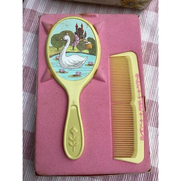 Avon Her Prettiness Brush & Comb Set Vintage Hair Child's Hair Care 1969 Boxed