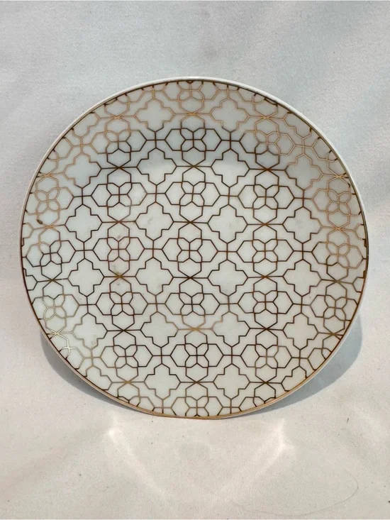 Kendra Scott Gold on White Filigree Jewelry Trinket Dish 4 1/2