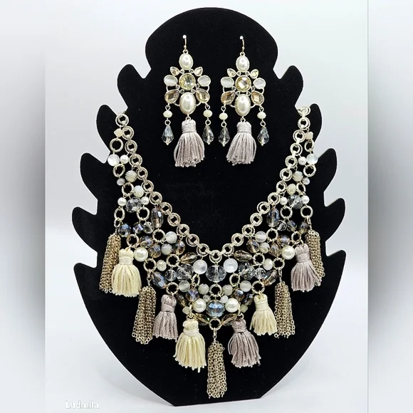 BLACK LABEL by Chico's Mixed Material Beaded‎ Tassel Necklace Set