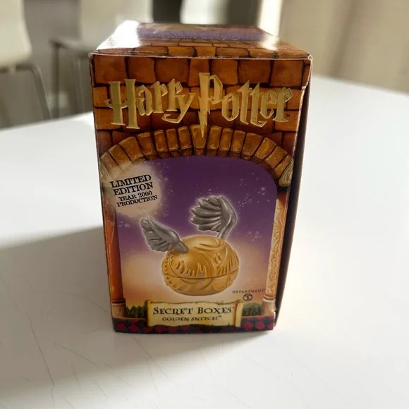 2000 Limited Edition Harry Potter Golden Snitch Secret Box