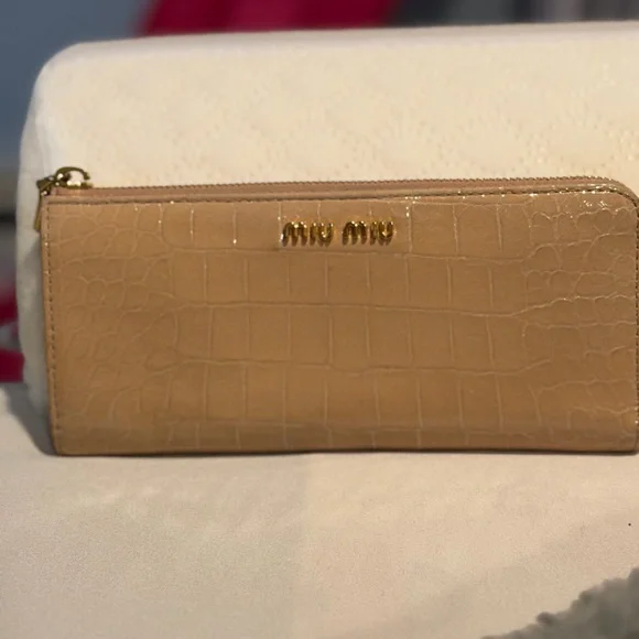 Miu Miu Crocodile-Embossed Leather Continental Wallet Long