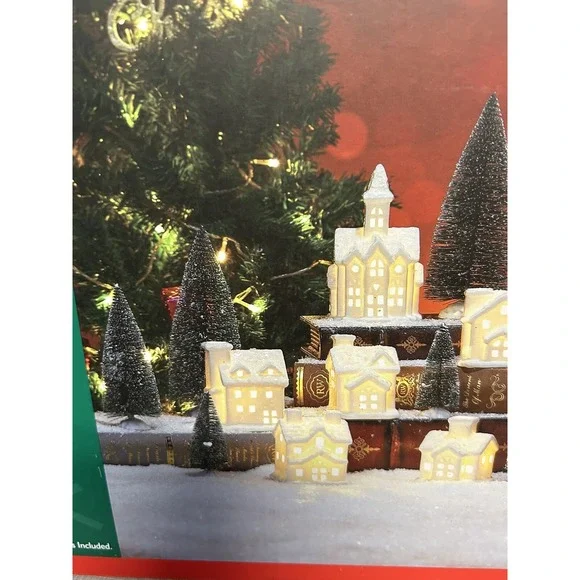 Beautiful Ceramic LED Lighted Village 16 Piece Set Brand NEW In Box