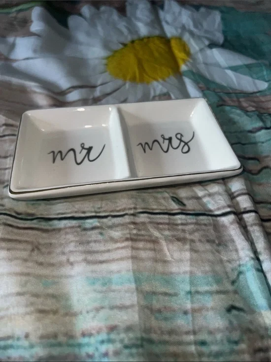 Mr & Mrs Ceramic Divided Trinket Dish - White with Gold Script