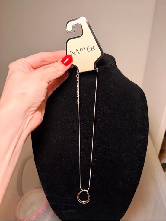 NWT Napier Silver Tone Open Circle Pendant Necklace