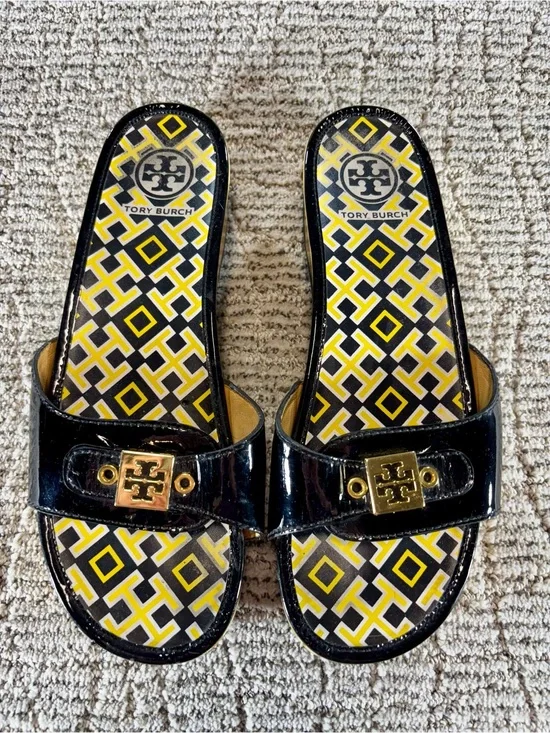 Tory Burch Women’s 10.5 Yellow-Black Patent Leather Dixon Wood Clogs