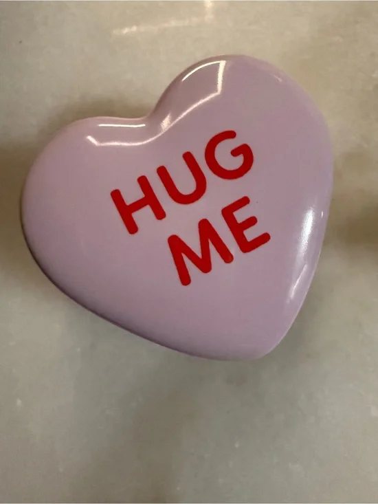 NWT Purple Heart ceramic Trinket Box with Red 
