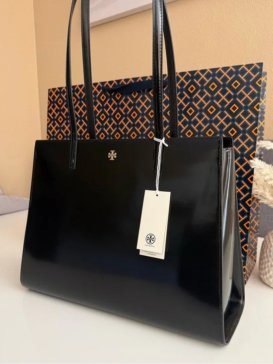 NWT, tory burch EMERSON SMOOTH WORK LARGE TOTE BAG in  black $550