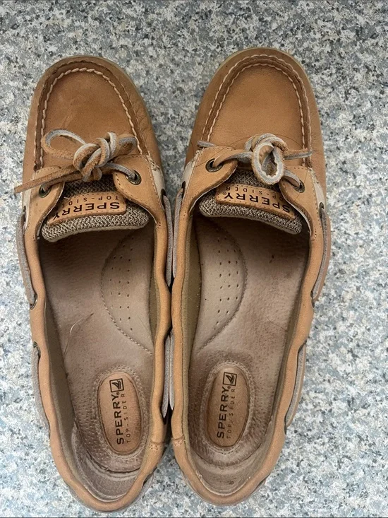 Sperry women’s Brown/Tan Leather Boat Shoes