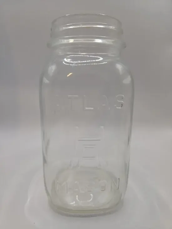 Vintage Atlas Mason Quart Size Mason Jar Clear Glass Great Used Condition. 7in