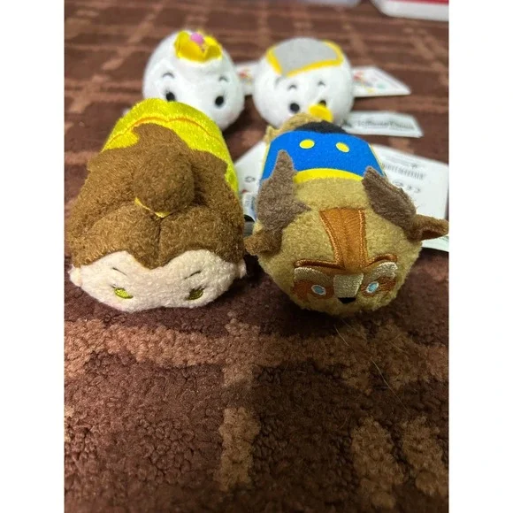 Disney Tsum Tsum Beauty and the Beast: Belle, Beast, Mrs Potts,Chip  Lot of‎ 4