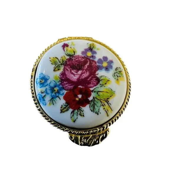 Vintage Floral Top Miniature Round‎ Pill Box Trinket Box Stamped Italy Gold Tone